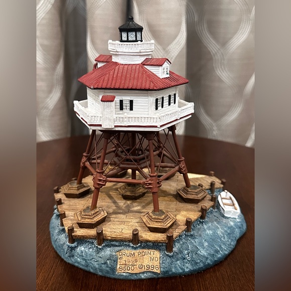 Harbour Lights Drum Point - Maryland Lighthouse #180 with box - Picture 4 of 9